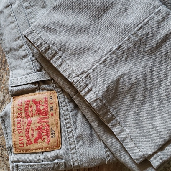 LEVI'S 559 Relaxed Straight Khaki Olive color 38W x 30L EUC - Picture 4 of 6